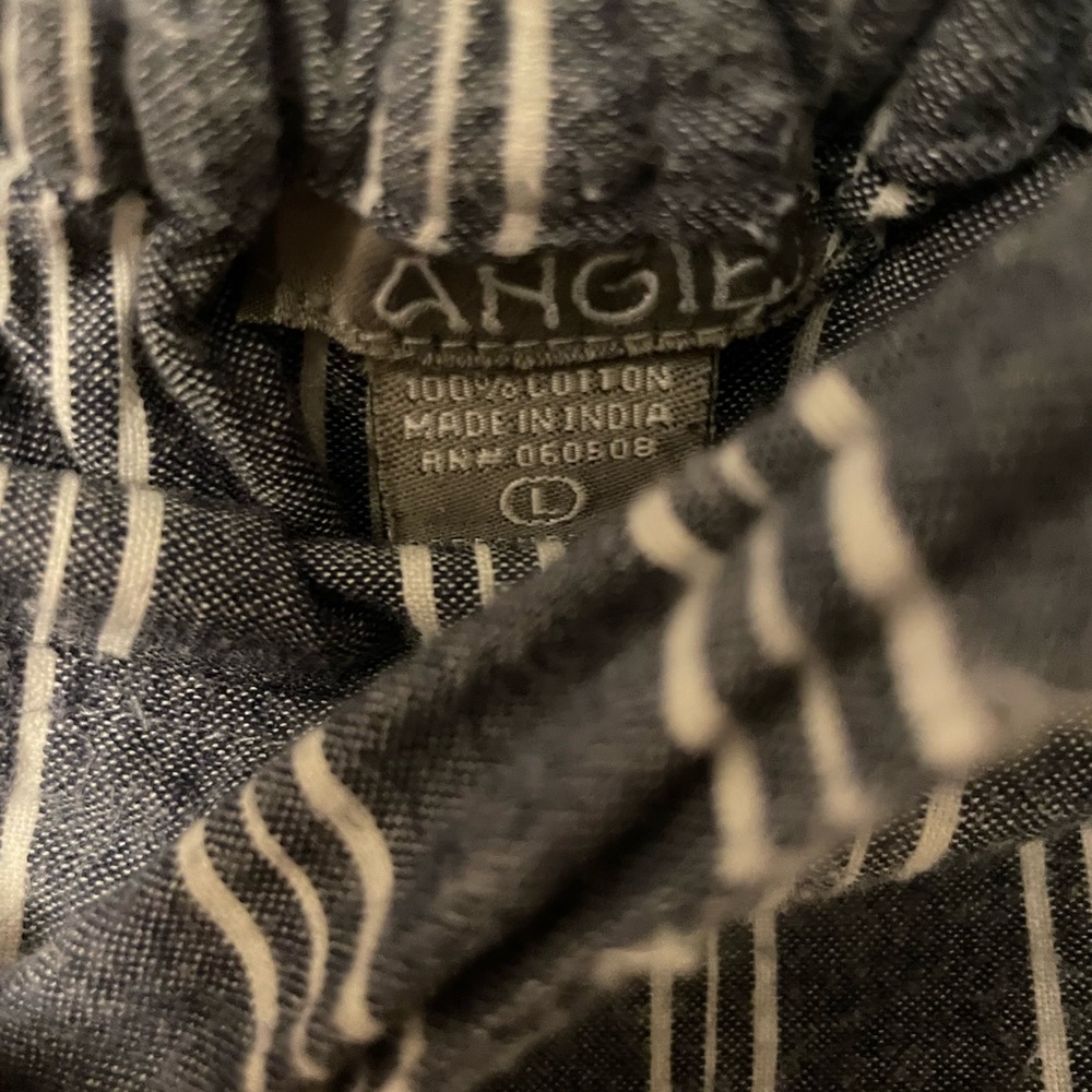 ✨Striped Shorts - Large - Picture 2 of 4
